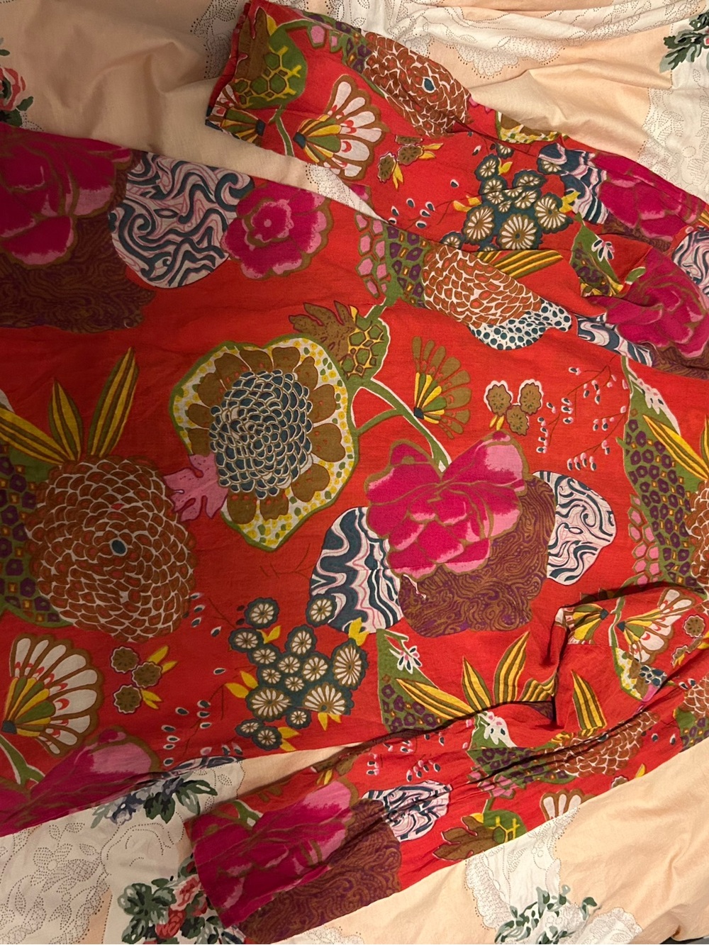 Sam Hilu's Classic 100% Cotton Red Floral Blouse - Picture 2 of 3